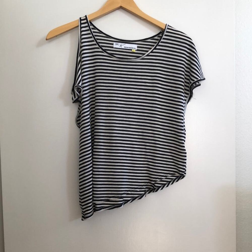 291 from Venice asymmetrical too.  Size 1/small